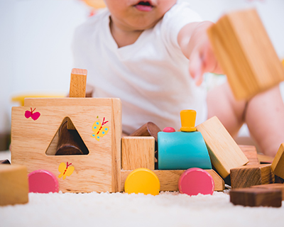 Drewniane zabawki dla dzieci - w zależności od wieku