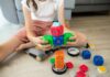 Jakie zabawki edukacyjne pomagają w rozwijaniu umiejętności matematycznych u dzieci
