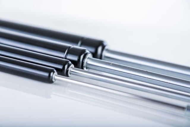 Z czego składa się siłownik hydrauliczny? Z czego składa się siłownik hydrauliczny?