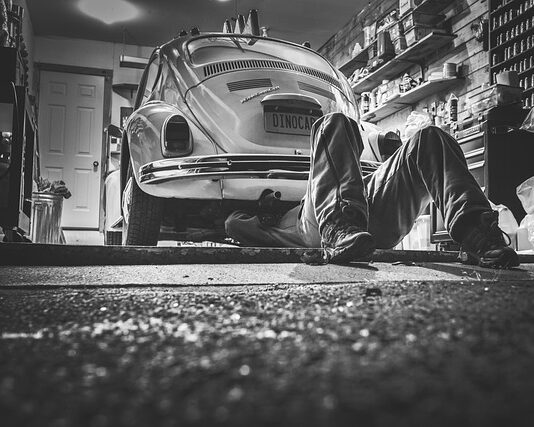 Ile kosztuje naprawa układu wspomagania kierownicy?