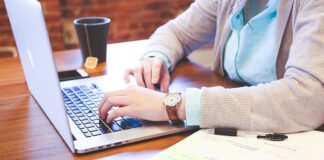 Jak nazwać komputer przenośny? Jak nazwać komputer przenośny?