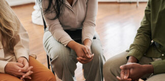 Terapia psychodynamiczna w leczeniu uzależnień – jak działa głębokie poznanie siebie? Terapia psychodynamiczna w leczeniu uzależnień