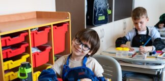 Kreatywne artykuły plastyczne do szkoły