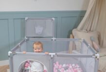 Kojec dla dzieci – jak wybrać bezpieczną i rozwijającą przestrzeń do zabawy w domu? Kojec dla dzieci