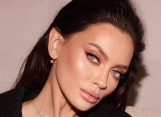 Złote naszyjniki z diamentami